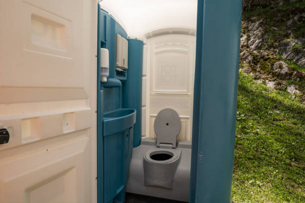 Best Affordable porta potty rental  in Akwesasne, NY